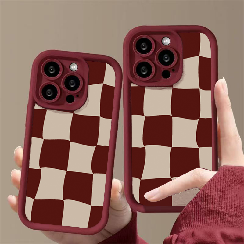 ワインレッドの変形グリッド柄iPhoneケース (iPhon - Wine & Beer Quito のレビューと価格