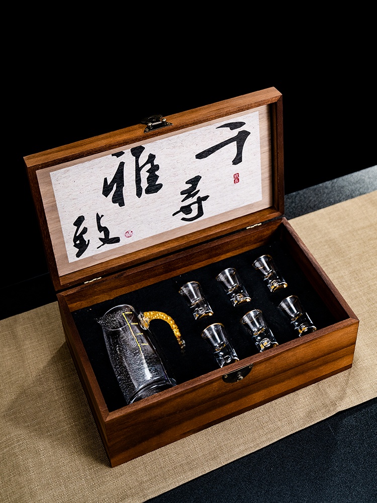 中国風木製白ワインカップセット、クリスタル金箔仕切り付き注ぎ - Wine Glass Set Crystal のレビューと価格